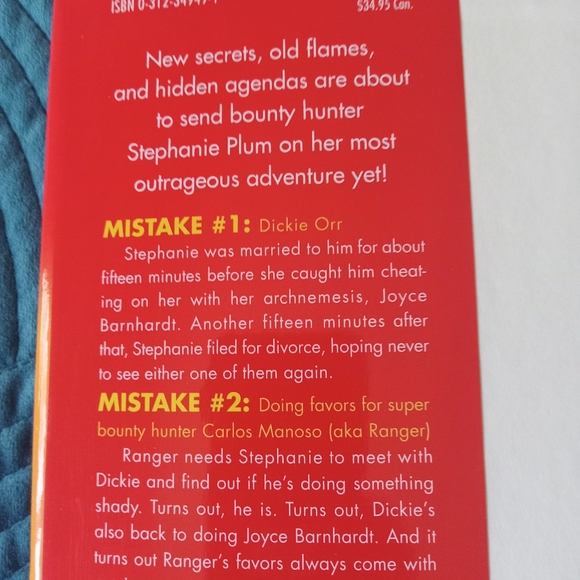 Janet Evanovich: Dirty Thirty AND Lean Mean Thirteen Hardbacks Set of 2 - Picture 5 of 6